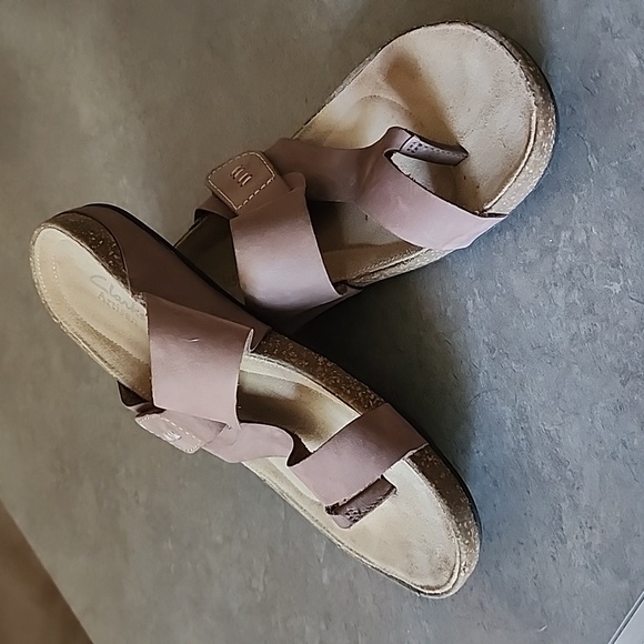 CLARKS ARTISAN Thong Sandal Mocha Brown Size 7 - Picture 4 of 11